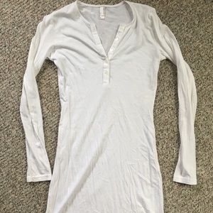 White dress/nightdress